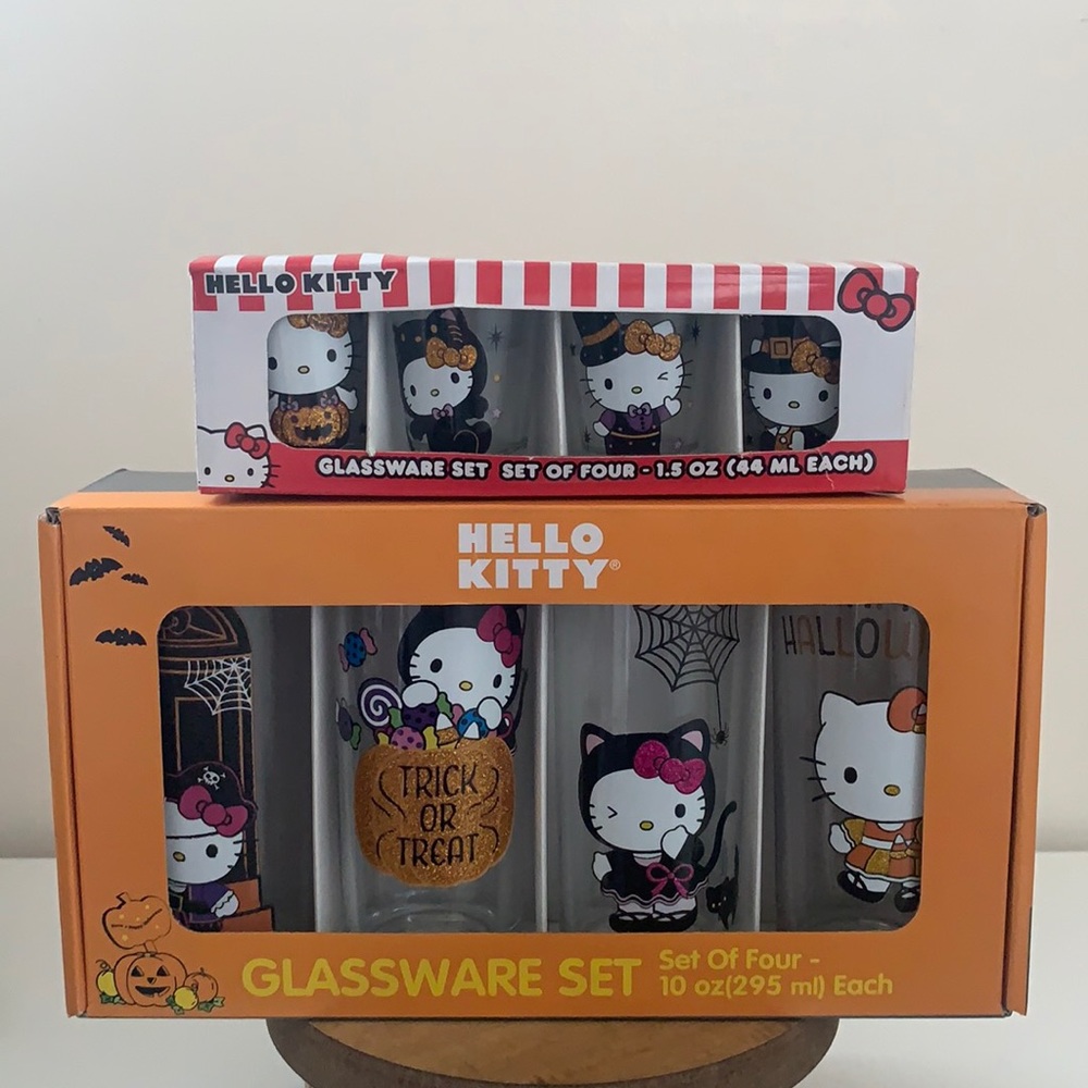 Hello Kitty Halloween Set of Glassware Sets.